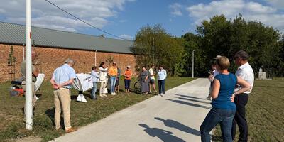 Stad Menen en provincie West-Vlaanderen openen nieuwe fietsverbinding richting de Leie  