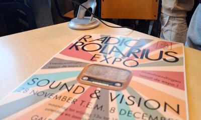 Gedeputeerde Kelly Detavernier zet project “Radio maken – Radio Rolarius” van Basisschool De Bever in de kijker